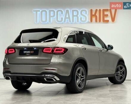 Серый Мерседес ГЛЦ-Класс, объемом двигателя 1.95 л и пробегом 45 тыс. км за 50700 $, фото 4 на Automoto.ua