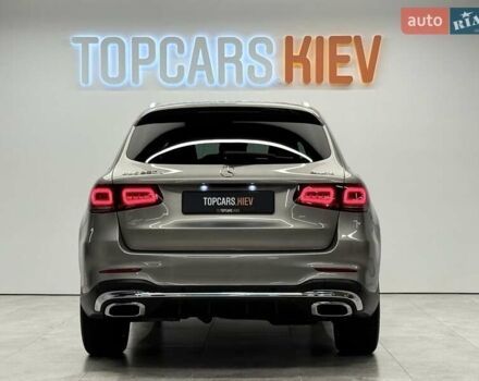 Серый Мерседес ГЛЦ-Класс, объемом двигателя 1.95 л и пробегом 45 тыс. км за 50700 $, фото 9 на Automoto.ua