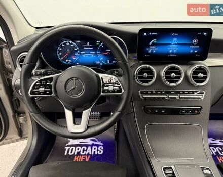 Серый Мерседес ГЛЦ-Класс, объемом двигателя 1.95 л и пробегом 45 тыс. км за 50700 $, фото 54 на Automoto.ua