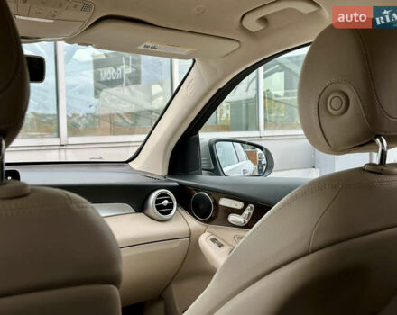 Мерседес ГЛЦ-Класс 2020 в Киеве на Automoto.ua Серый Мерседес ГЛЦ-Класс, объемом двигателя 2 л и пробегом 76 тыс. км за 33290 $, фото 53 на Automoto.ua