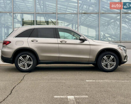 Сірий Мерседес ГЛЦ-Клас, об'ємом двигуна 2 л та пробігом 77 тис. км за 32490 $, фото 10 на Automoto.ua