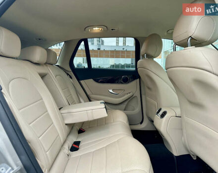 Сірий Мерседес ГЛЦ-Клас, об'ємом двигуна 2 л та пробігом 77 тис. км за 32490 $, фото 42 на Automoto.ua