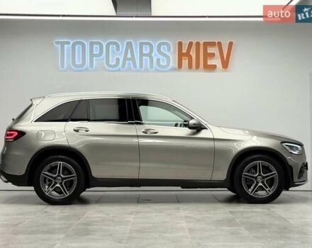 Серый Мерседес ГЛЦ-Класс, объемом двигателя 1.95 л и пробегом 45 тыс. км за 50700 $, фото 3 на Automoto.ua