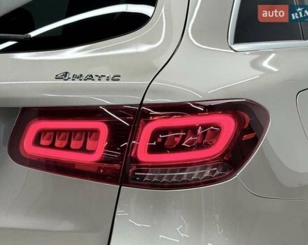 Серый Мерседес ГЛЦ-Класс, объемом двигателя 1.95 л и пробегом 45 тыс. км за 50700 $, фото 8 на Automoto.ua