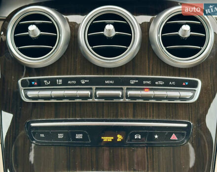 Сірий Мерседес ГЛЦ-Клас, об'ємом двигуна 2 л та пробігом 77 тис. км за 32490 $, фото 57 на Automoto.ua