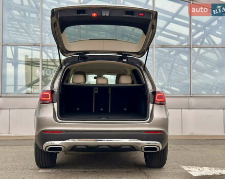 Мерседес ГЛЦ-Класс 2020 в Киеве на Automoto.ua Серый Мерседес ГЛЦ-Класс, объемом двигателя 2 л и пробегом 76 тыс. км за 33290 $, фото 22 на Automoto.ua