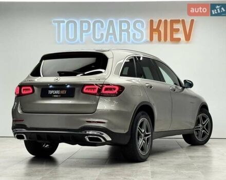 Серый Мерседес ГЛЦ-Класс, объемом двигателя 1.95 л и пробегом 45 тыс. км за 50700 $, фото 5 на Automoto.ua