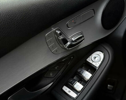 Серый Мерседес ГЛЦ-Класс, объемом двигателя 2 л и пробегом 90 тыс. км за 28500 $, фото 12 на Automoto.ua