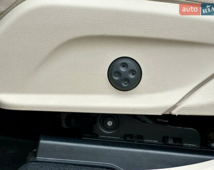 Сірий Мерседес ГЛЦ-Клас, об'ємом двигуна 2 л та пробігом 77 тис. км за 32490 $, фото 34 на Automoto.ua