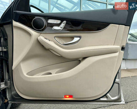 Мерседес ГЛЦ-Класс 2020 в Киеве на Automoto.ua Серый Мерседес ГЛЦ-Класс, объемом двигателя 2 л и пробегом 76 тыс. км за 33290 $, фото 45 на Automoto.ua