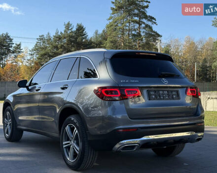 Серый Мерседес ГЛЦ-Класс, объемом двигателя 2 л и пробегом 90 тыс. км за 28500 $, фото 3 на Automoto.ua