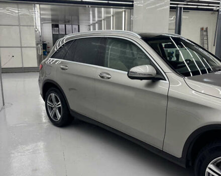 Серый Мерседес ГЛЦ-Класс, объемом двигателя 1.99 л и пробегом 75 тыс. км за 37500 $, фото 5 на Automoto.ua