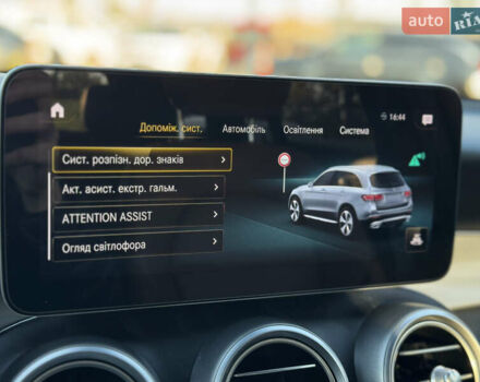 Серый Мерседес ГЛЦ-Класс, объемом двигателя 2 л и пробегом 99 тыс. км за 45300 $, фото 15 на Automoto.ua