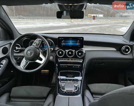 Серый Мерседес ГЛЦ-Класс, объемом двигателя 1.99 л и пробегом 35 тыс. км за 64000 $, фото 21 на Automoto.ua