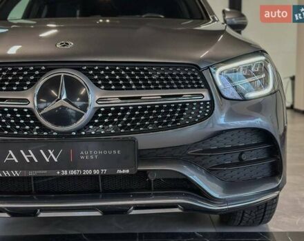 Серый Мерседес ГЛЦ-Класс, объемом двигателя 1.95 л и пробегом 72 тыс. км за 54900 $, фото 3 на Automoto.ua