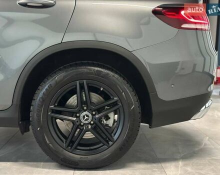 Серый Мерседес ГЛЦ-Класс, объемом двигателя 1.95 л и пробегом 72 тыс. км за 54900 $, фото 6 на Automoto.ua