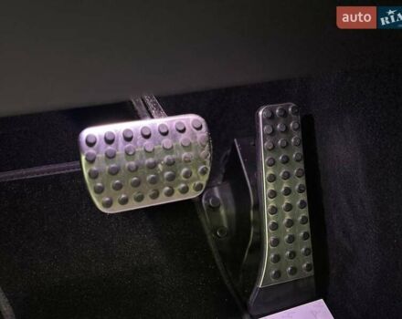 Серый Мерседес ГЛЦ-Класс, объемом двигателя 1.95 л и пробегом 72 тыс. км за 54900 $, фото 43 на Automoto.ua