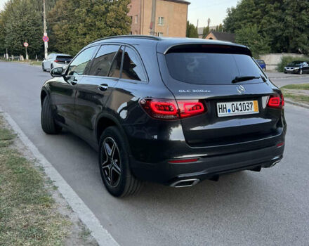 Серый Мерседес ГЛЦ-Класс, объемом двигателя 1.99 л и пробегом 154 тыс. км за 49800 $, фото 3 на Automoto.ua
