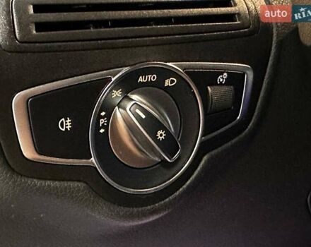 Серый Мерседес ГЛЦ-Класс, объемом двигателя 1.95 л и пробегом 72 тыс. км за 54900 $, фото 21 на Automoto.ua