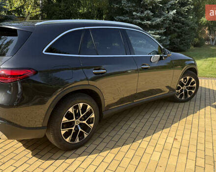 Серый Мерседес ГЛЦ-Класс, объемом двигателя 1.99 л и пробегом 54 тыс. км за 70000 $, фото 3 на Automoto.ua