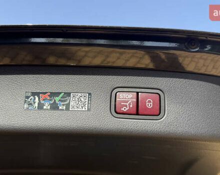 Серый Мерседес ГЛЦ-Класс, объемом двигателя 1.99 л и пробегом 54 тыс. км за 70000 $, фото 6 на Automoto.ua