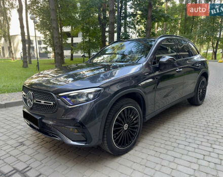 Серый Мерседес ГЛЦ-Класс, объемом двигателя 1.99 л и пробегом 24 тыс. км за 77800 $, фото 3 на Automoto.ua