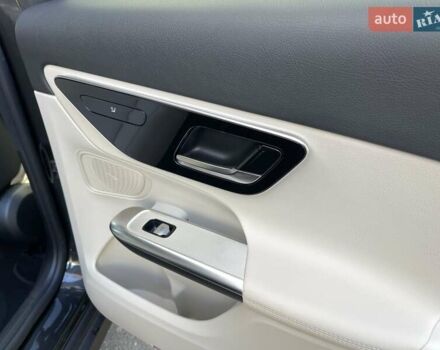 Серый Мерседес ГЛЦ-Класс, объемом двигателя 1.99 л и пробегом 10 тыс. км за 79999 $, фото 25 на Automoto.ua