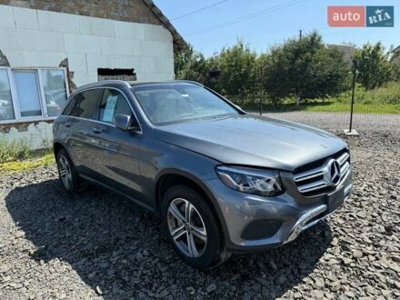 Мерседес ГЛЦ-Клас 2019 у Луцьку на Automoto.ua Сірий Мерседес ГЛЦ-Клас, об'ємом двигуна 2 л та пробігом 52 тис. км за 13200 $, фото 1 на Automoto.ua
