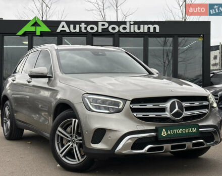 Сірий Мерседес ГЛЦ-Клас, об'ємом двигуна 1.95 л та пробігом 156 тис. км за 37900 $, фото 1 на Automoto.ua