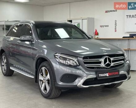 Серый Мерседес ГЛЦ-Класс, объемом двигателя 1.99 л и пробегом 46 тыс. км за 33990 $, фото 1 на Automoto.ua