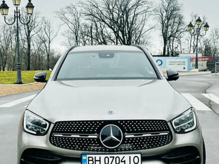 Серый Мерседес ГЛЦ-Класс, объемом двигателя 1.95 л и пробегом 47 тыс. км за 52000 $, фото 1 на Automoto.ua