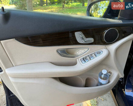 Мерседес ГЛЦ-Клас 2015 у Києві на Automoto.ua Синій Мерседес ГЛЦ-Клас, об'ємом двигуна 2 л та пробігом 127 тис. км за 24690 $, фото 11 на Automoto.ua