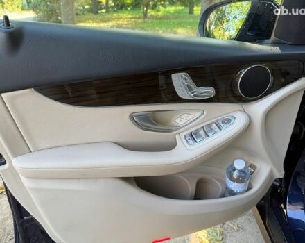 Мерседес ГЛЦ-Клас 2015 у Києві на Automoto.ua Синій Мерседес ГЛЦ-Клас, об'ємом двигуна 2 л та пробігом 127 тис. км за 24690 $, фото 10 на Automoto.ua