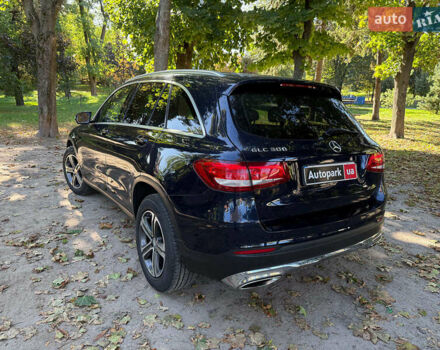 Мерседес ГЛЦ-Клас 2015 у Києві на Automoto.ua Синій Мерседес ГЛЦ-Клас, об'ємом двигуна 2 л та пробігом 127 тис. км за 24690 $, фото 7 на Automoto.ua