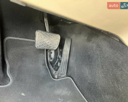 Синий Мерседес ГЛЦ-Класс, объемом двигателя 1.99 л и пробегом 245 тыс. км за 26500 $, фото 29 на Automoto.ua