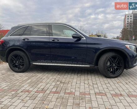 Синий Мерседес ГЛЦ-Класс, объемом двигателя 1.99 л и пробегом 71 тыс. км за 25672 $, фото 4 на Automoto.ua