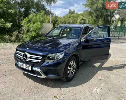 Синий Мерседес ГЛЦ-Класс, объемом двигателя 1.99 л и пробегом 245 тыс. км за 26500 $, фото 1 на Automoto.ua