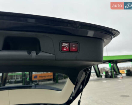 Синий Мерседес ГЛЦ-Класс, объемом двигателя 1.99 л и пробегом 110 тыс. км за 25999 $, фото 28 на Automoto.ua