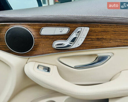 Синій Мерседес ГЛЦ-Клас, об'ємом двигуна 2 л та пробігом 75 тис. км за 47777 $, фото 18 на Automoto.ua