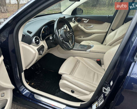 Синий Мерседес ГЛЦ-Класс, объемом двигателя 1.99 л и пробегом 50 тыс. км за 31000 $, фото 7 на Automoto.ua