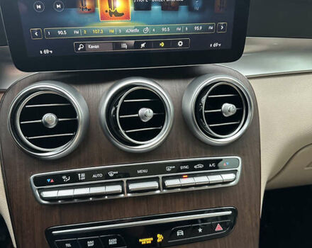 Синий Мерседес ГЛЦ-Класс, объемом двигателя 1.99 л и пробегом 50 тыс. км за 31000 $, фото 13 на Automoto.ua