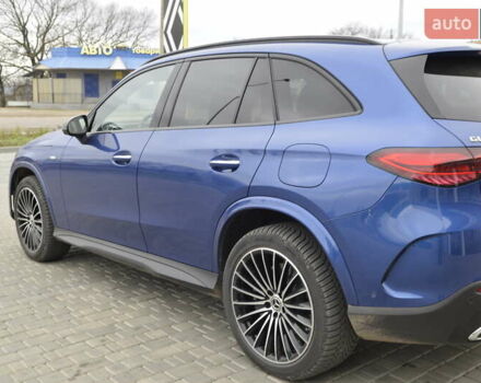 Синий Мерседес ГЛЦ-Класс, объемом двигателя 2 л и пробегом 8 тыс. км за 105871 $, фото 5 на Automoto.ua