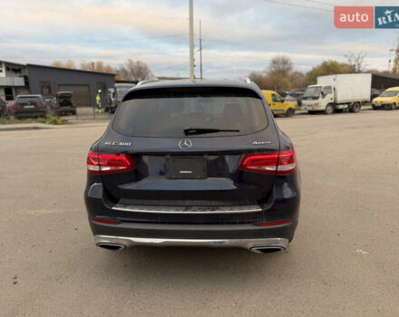 Синий Мерседес ГЛЦ-Класс, объемом двигателя 1.99 л и пробегом 81 тыс. км за 15750 $, фото 1 на Automoto.ua