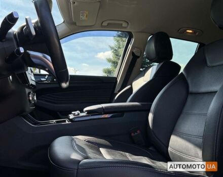 Черный Мерседес ГЛE 250, объемом двигателя 2.2 л и пробегом 208 тыс. км за 31700 $, фото 13 на Automoto.ua