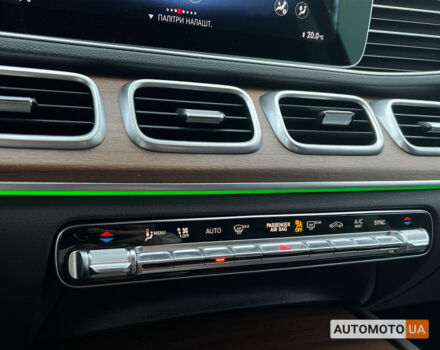 Черный Мерседес GLE 300, объемом двигателя 2 л и пробегом 26 тыс. км за 65800 $, фото 24 на Automoto.ua
