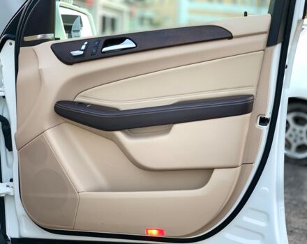 Белый Мерседес ГЛE 350, объемом двигателя 3.5 л и пробегом 154 тыс. км за 36990 $, фото 31 на Automoto.ua