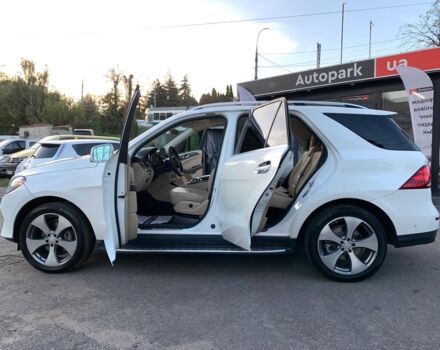 Белый Мерседес ГЛE 350, объемом двигателя 3.5 л и пробегом 154 тыс. км за 36990 $, фото 7 на Automoto.ua