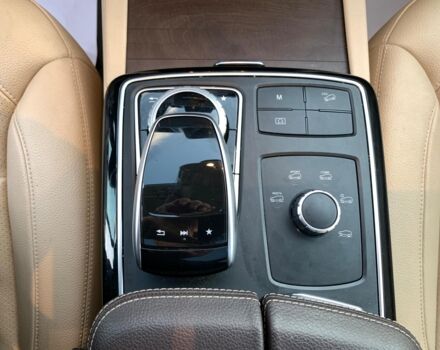 Белый Мерседес ГЛE 350, объемом двигателя 3.5 л и пробегом 154 тыс. км за 36990 $, фото 5 на Automoto.ua