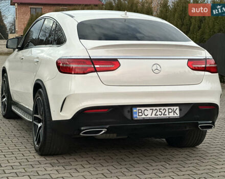 Белый Мерседес ГЛЕ-Класс, объемом двигателя 3 л и пробегом 155 тыс. км за 45900 $, фото 61 на Automoto.ua