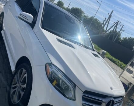 Белый Мерседес ГЛЕ-Класс, объемом двигателя 3 л и пробегом 220 тыс. км за 38500 $, фото 2 на Automoto.ua